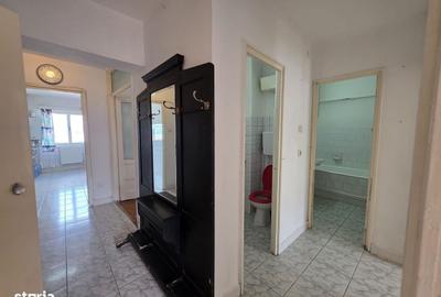 Apartament cu 3 camere decomandat în Decebal