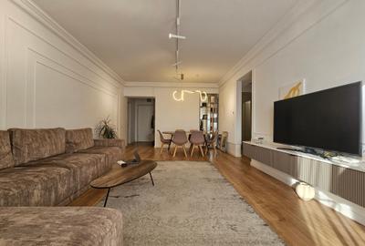 Apartament cu 3 camere semidecomandat, mobilat în Sisești