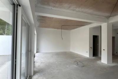 Casă cu 5 camere cu Teren 300 Mp în Primo - 15