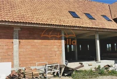 Casă individuală cu 19 camere cu Canalizare în Iclod - 13