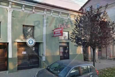 Teren de 498 mp, în Central - 3