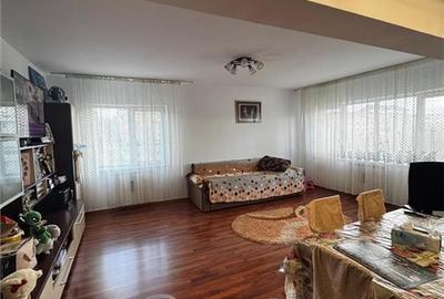 Apartament cu 2 camere decomandat, mobilat în Canta