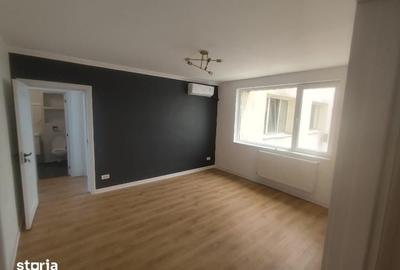 Apartament cu 3 camere în 1 Mai