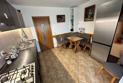 Apartament cu 3 camere în Babadag
