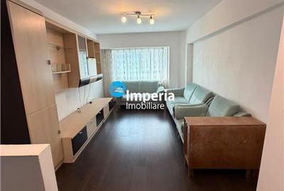 Apartament cu 3 camere decomandat în Aeroport