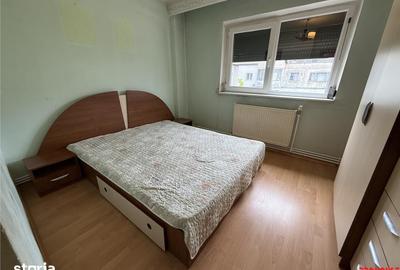 Apartament cu 2 camere decomandat în Energiei