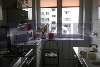 Apartament cu 3 camere semidecomandat, mobilat în 1 Mai - 6