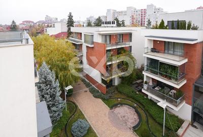 Apartament cu 4 camere decomandat în Dorobanți