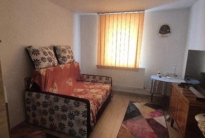 Casă cu 2 camere cu Teren 400 Mp în Central