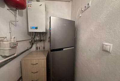 Apartament cu 3 camere, mobilat în Florilor - 25