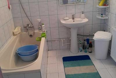 Casă cu 4 camere cu Teren 620 Mp în Limanu