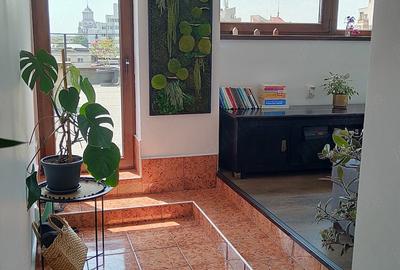 Apartament cu 2 camere decomandat în Ultracentral