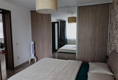 Apartament cu 3 camere semidecomandat în Central - 9