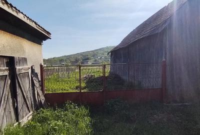 Casă cu 3 camere cu Teren 851 Mp în Păuca
