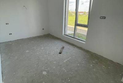 Casă cu 4 camere cu Teren 400 Mp în Domnești - 11