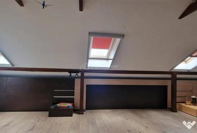 Casă cu 10 camere cu Teren 32 Mp în Muncitoresc