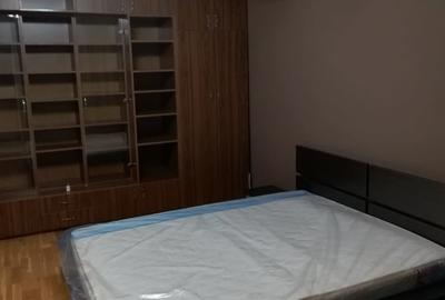 Garsonieră decomandată în Timpuri Noi