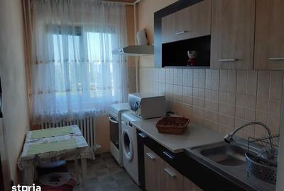 Apartament cu 3 camere decomandat în Militari