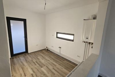 Casă cu 4 camere în Central - 11