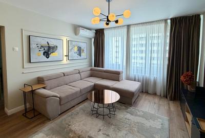 Apartament cu 3 camere semidecomandat în Calea Victoriei