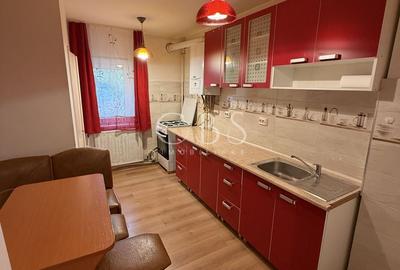 Apartament cu 3 camere decomandat în Zorilor