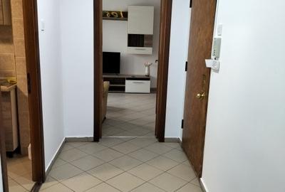 Apartament cu 3 camere decomandat, mobilat în Tei