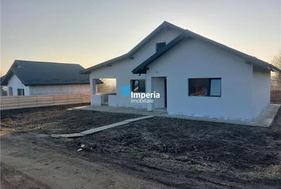 Casă individuală cu 4 camere cu Teren 500 Mp în Lețcani - 2