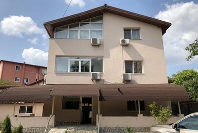 Casă individuală cu 8 camere cu Canalizare în Drumul Taberei - 1