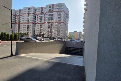 Apartament cu 2 camere decomandat în Păcii