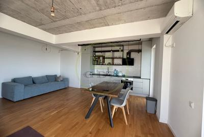 Apartament cu 3 camere, mobilat în Craiovița Nouă