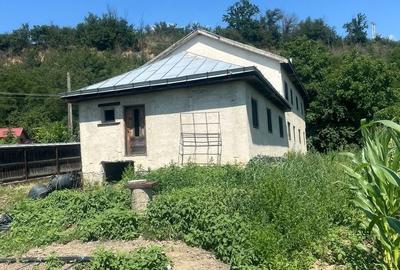 Casă cu 4 camere în Dieneț - 1
