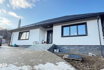 Casă cu 5 camere cu Teren 1000 Mp în Central - 8