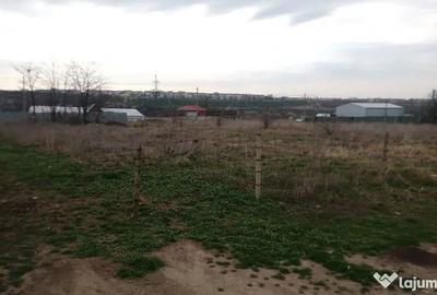 Teren de 1000 mp, în Central