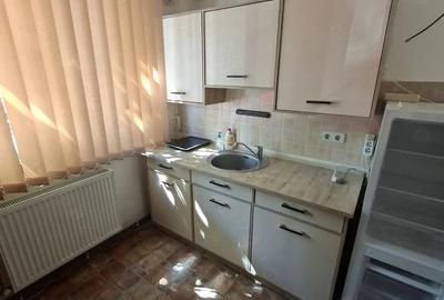 Apartament cu 2 camere semidecomandat în Ultracentral