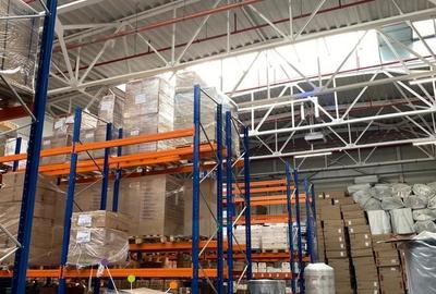 Spațiu industrial, de 1,050 mp, în 13 Decembrie - 2