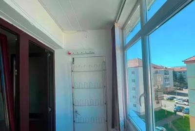 Apartament cu 3 camere decomandat în Ștrand - 3