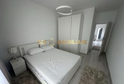 Apartament cu 2 camere semidecomandat, mobilat în Berceni