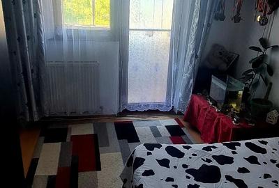 Apartament cu 2 camere nedecomandat în Km 4 - 1