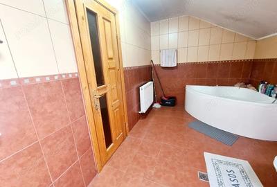 Casă cu 10 camere cu Teren 781 Mp în Cartierul Traian - 4