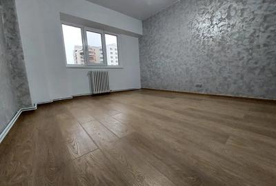 Apartament cu 3 camere decomandat în Păcurari - 1