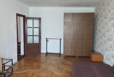Apartament cu 3 camere decomandat în Central - 3