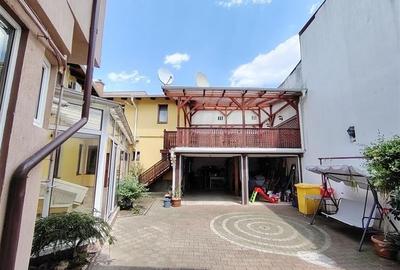 Duplex cu 6 camere cu Canalizare în 1 Decembrie 1918 - 26