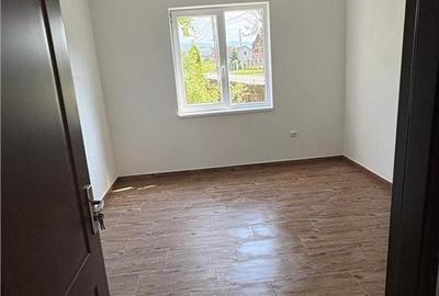 Apartament cu 8 camere semidecomandat în Petriș - 6