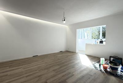 Apartament cu 3 camere decomandat în Dâmbovița