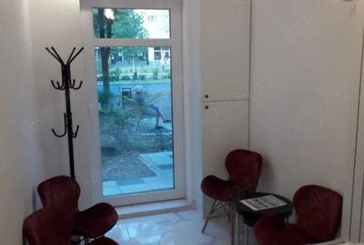 Spațiu comercial, de 22 mp, în Central - 1