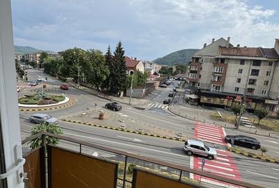 Apartament cu 3 camere decomandat în Central - 7
