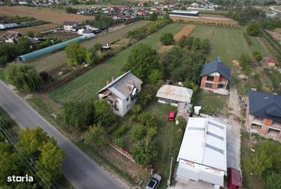 Casă cu 4 camere în Purcăreni - 2