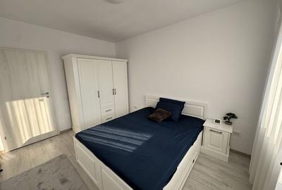 Apartament cu 2 camere decomandat în Apărătorii Patriei