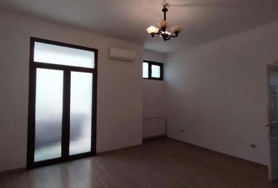 Casă cu 9 camere cu Teren 150 Mp în Pache Protopopescu - 9