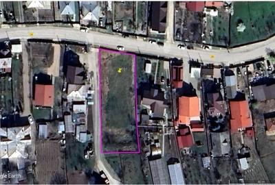 Teren de 1400 mp, în Nicolina